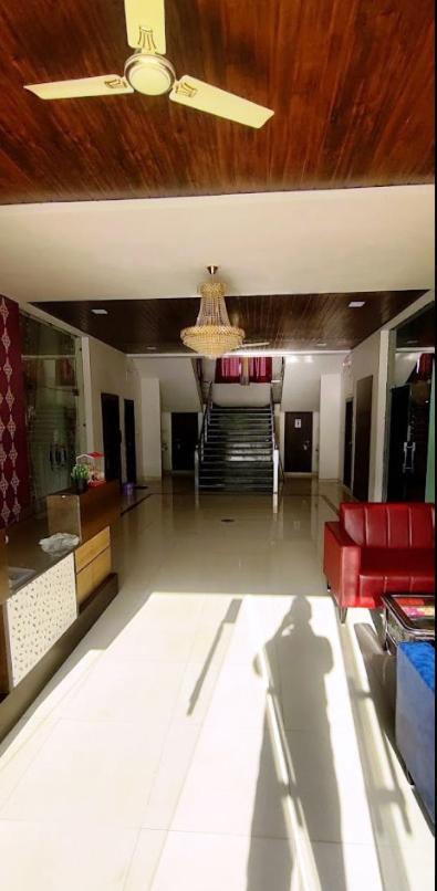 אודייפור Hotel Badam Palace מראה חיצוני תמונה