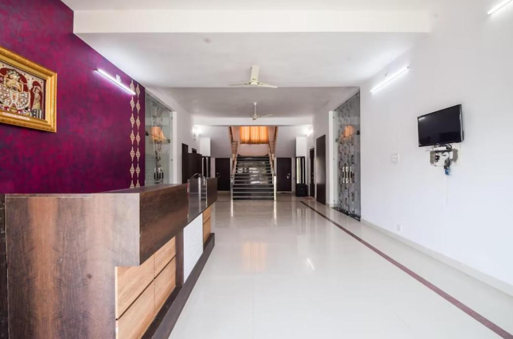 אודייפור Hotel Badam Palace מראה חיצוני תמונה