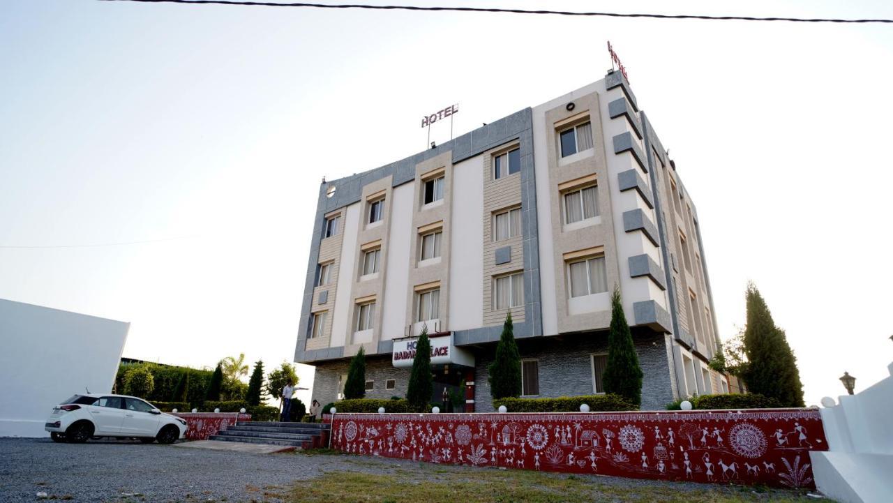 אודייפור Hotel Badam Palace מראה חיצוני תמונה