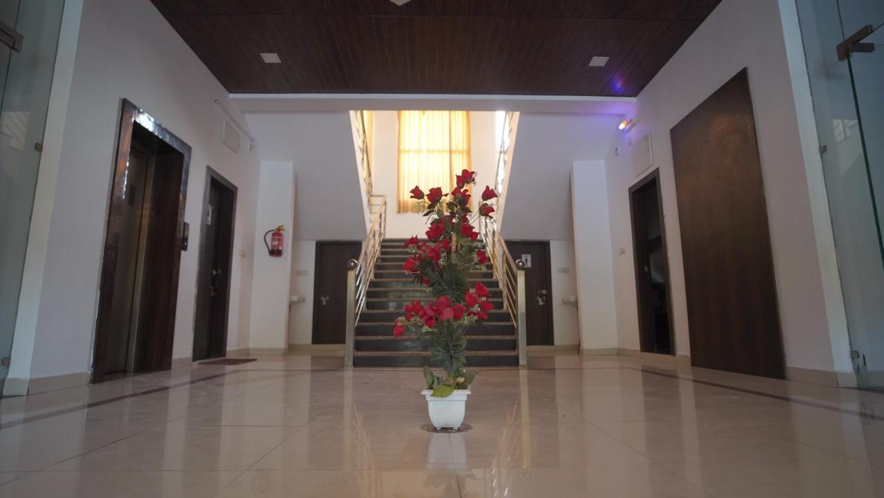 אודייפור Hotel Badam Palace מראה חיצוני תמונה