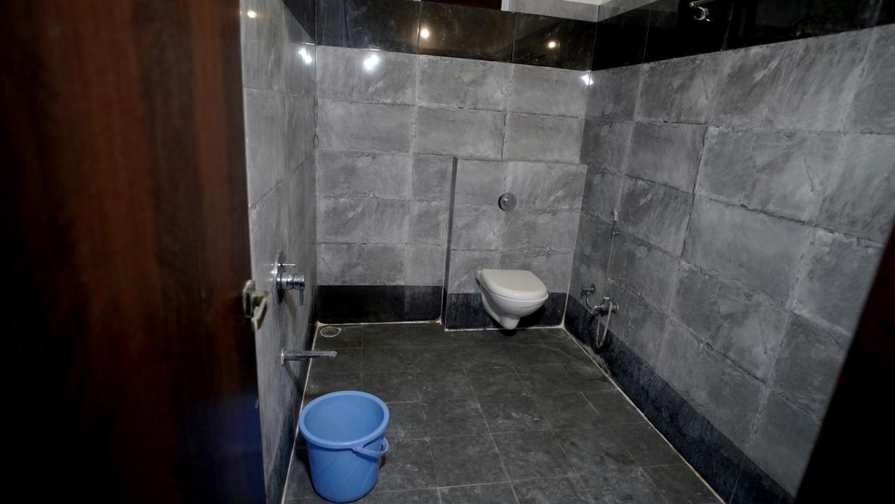אודייפור Hotel Badam Palace מראה חיצוני תמונה