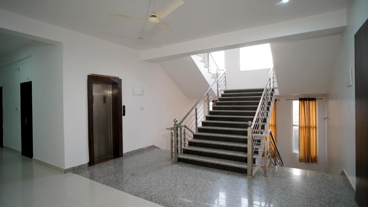אודייפור Hotel Badam Palace מראה חיצוני תמונה